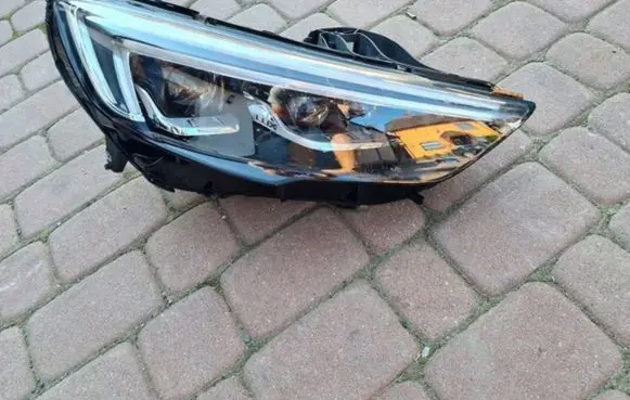 Opel Insignia B Headlight/headlamp 39195646