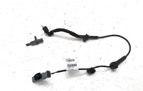 Peugeot 3008 III ABS wheel speed sensor 9843519080 9838571680
