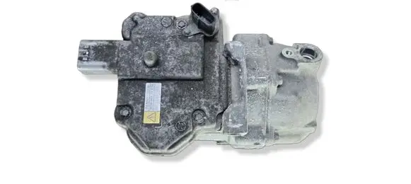 Toyota Auris E180 Air conditioning (A/C) compressor (pump) 0422000423