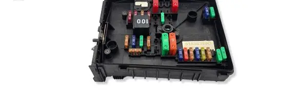 Volkswagen Golf Plus Fuse box set 1K0937125D 017183073