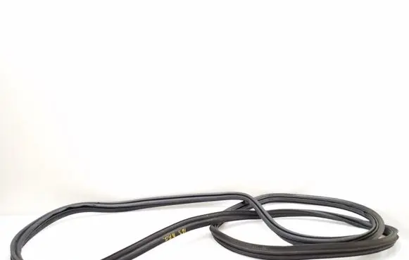 Opel Zafira B Loading door rubber seal (on body) 