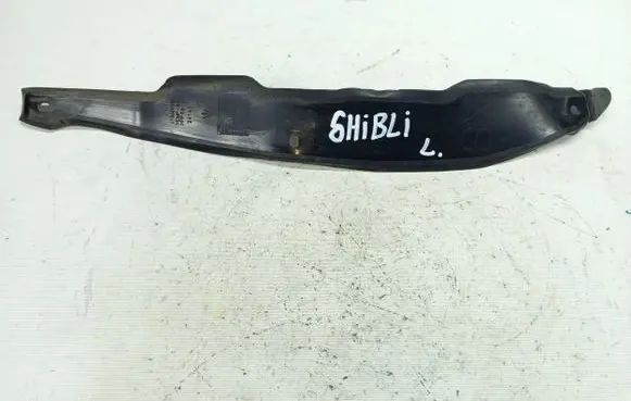 Maserati Ghibli Fender end trim 670001705