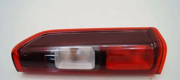 Renault Trafic III (X82) Rear/tail lights