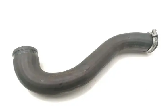 Intercooler hose/pipe