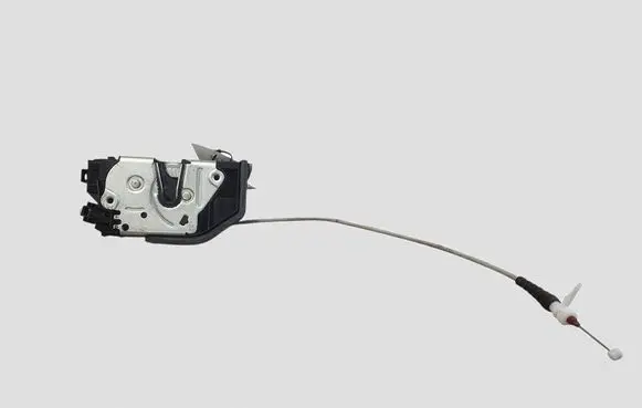 BMW 1 F20 F21 Front door lock 7202150