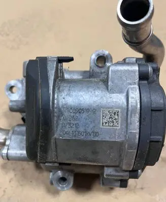 Audi Q3 8U EGR valve 04L131501rv110 02262 WA0090519