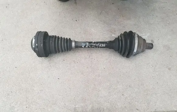 Skoda Octavia Mk2 (1Z) Front driveshaft 1K0407271EF