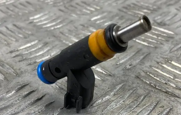 Jeep Grand Cherokee Fuel injector 05037479AC