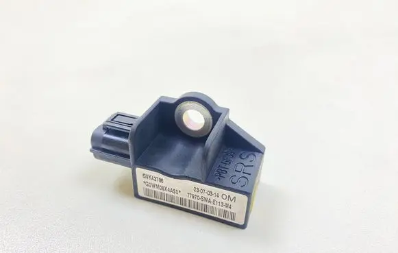 Honda CR-V Airbag deployment crash/impact sensor 5WK43786 77970SWAE113M4