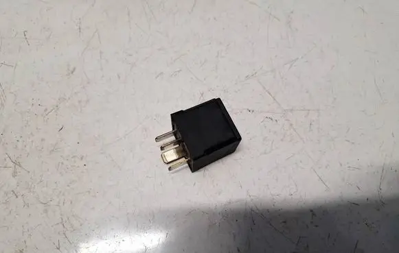 Jeep Grand Cherokee (WK) Other relay 04692181AA