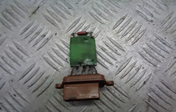 Fiat Punto (188) Heater blower fan relay 