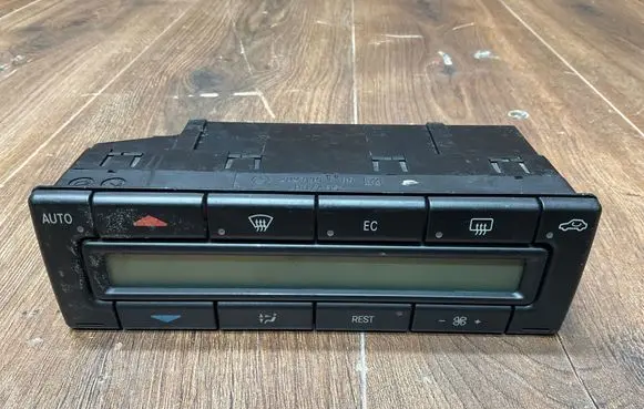 Mercedes-Benz C W202 Climate control unit 2028301185 A2028301185