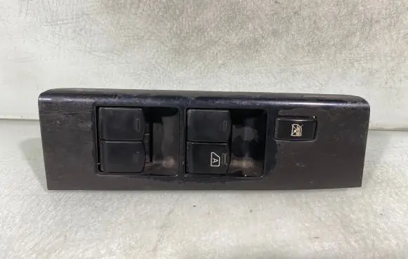 Nissan Navara D40 Electric window control switch 80960eb370380
