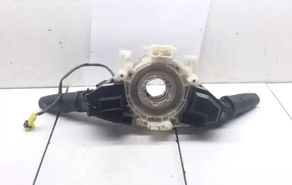 Nissan Almera Tino Wiper turn signal indicator stalk/switch 25560AV615 25540AV600