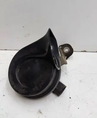 Volkswagen PASSAT B6 Horn signal A28657625