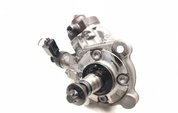 BMW 3 E92 E93 Fuel injection high pressure pump 7810696 0445010517