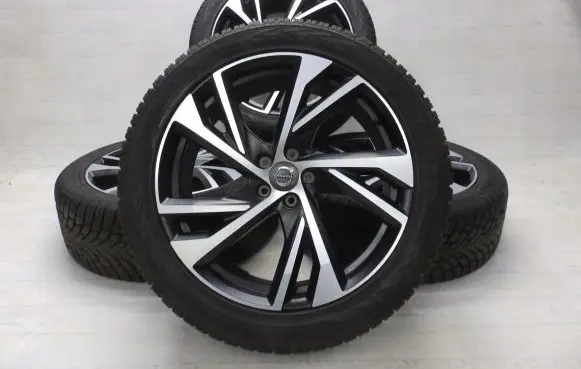 R20 alloy rim