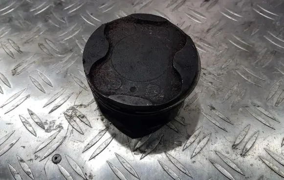 Toyota Camry Piston 
