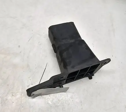 Peugeot 3008 I Front bumper mounting bracket 9682791280