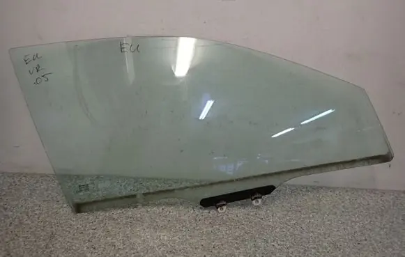 Honda Civic Sliding door window/glass 