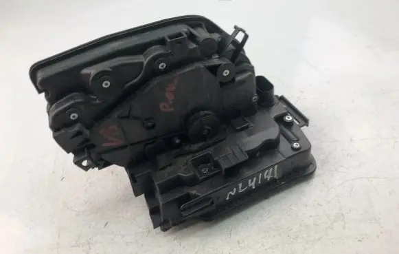 Mini One - Cooper F56 F55 Coupe door lock (next to the handle) 7281943