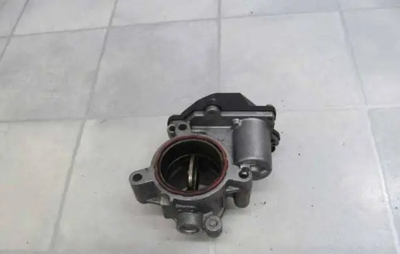 Audi A4 S4 B8 8K Throttle valve 03L128063B 19422
