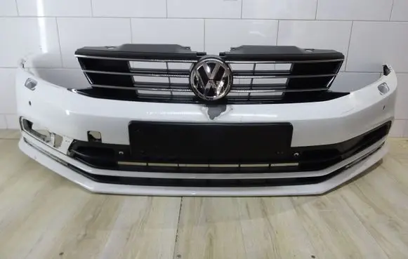 Volkswagen Jetta VI Front bumper 5C6807217AD