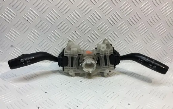 Mazda Premacy Wiper turn signal indicator stalk/switch 4GE6T17B366