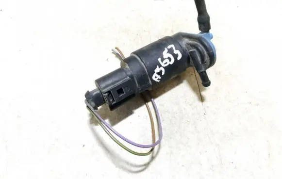 Mercedes-Benz A W168 Windscreen/windshield washer pump 210869102
