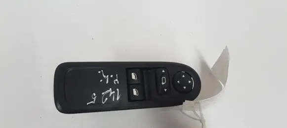 Citroen C3 Electric window control switch