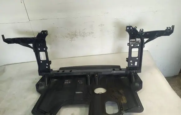 KIA Soul Engine splash shield/under tray 29110B2000