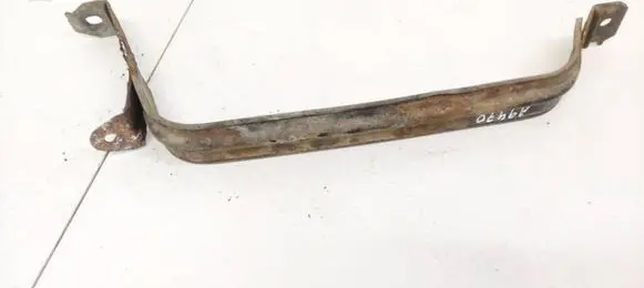 Fuel tank mounting bracket