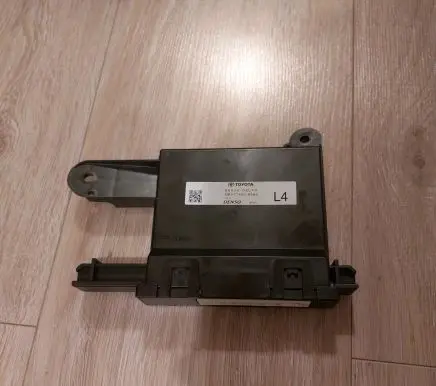 Toyota Corolla E210 E21 Air conditioner control unit module 8865002L40