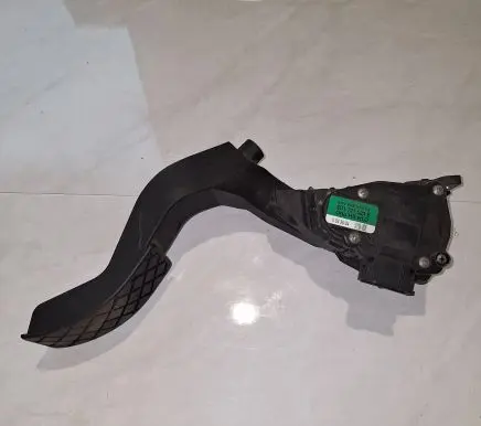 Volkswagen PASSAT B5.5 Accelerator throttle pedal 8D1721523E 6PV00837503