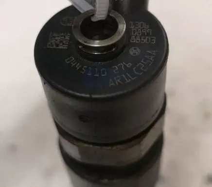 Opel Signum Fuel injector 0445110276
