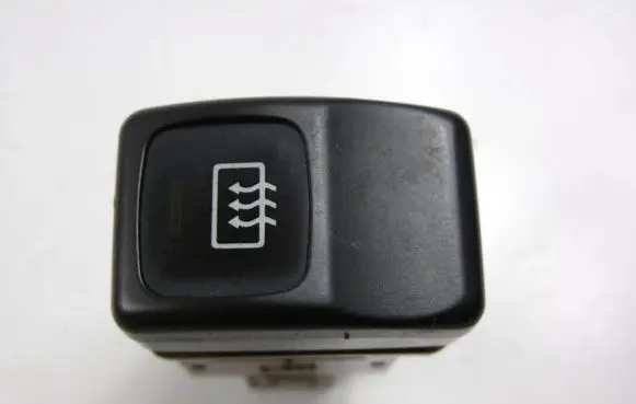 Subaru Legacy Windscreen/window heater switch