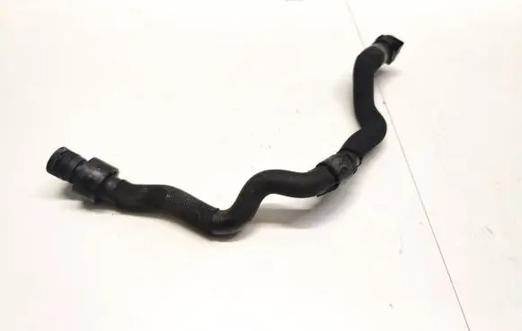 Mercedes-Benz C AMG W205 Engine coolant pipe/hose A2055013391 4416777 L625416