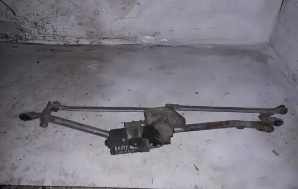 Seat Toledo I (1L) Front wiper linkage and motor