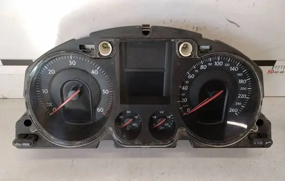 Volkswagen PASSAT B6 Speedometer (instrument cluster) A2C53145550