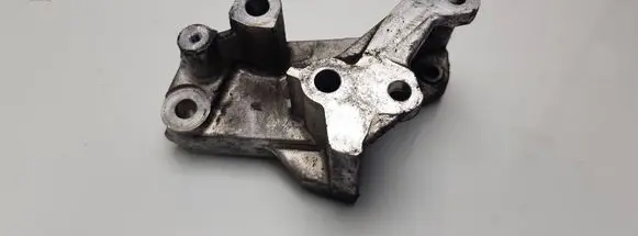 Citroen C5 Engine mounting bracket 200474