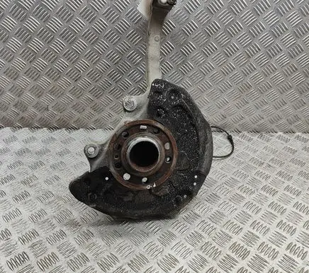 Mercedes-Benz E W213 Front wheel hub A2133324800 A2053340400
