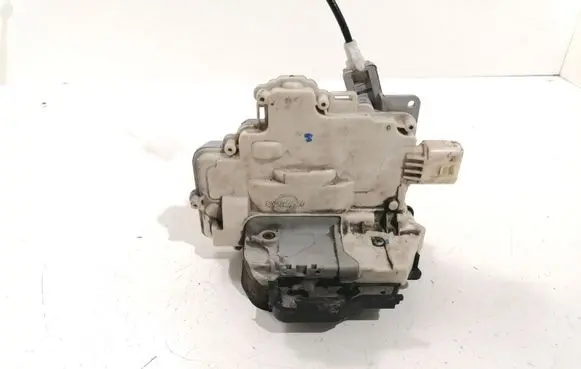 Audi A6 S6 C6 4F Front door lock