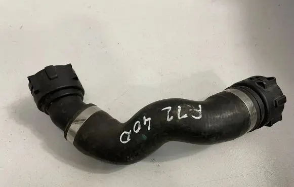 BMW 5 F10 F11 Engine coolant pipe/hose 8511928