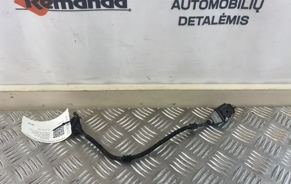 Volkswagen PASSAT B6 Camshaft position sensor 1J0973723