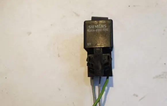 Mercedes-Benz E W210 Other relay V23134 A1061X290