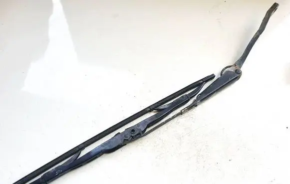 Ford Maverick Rear wiper blade arm 