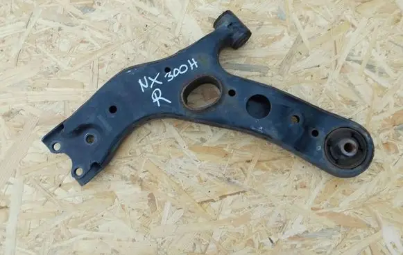 Lexus NX Front lower control arm/wishbone 65566556
