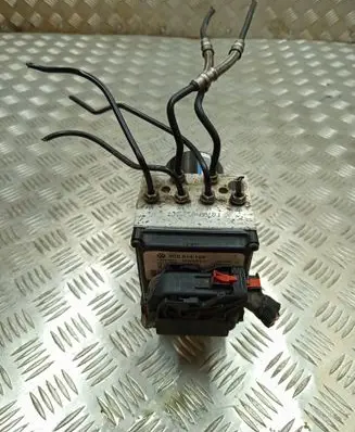 Volkswagen PASSAT B6 ABS Pump 3C0614109 16420301A 16420501
