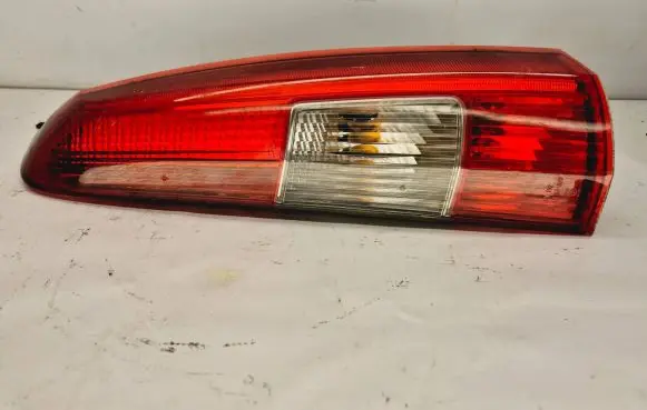 Volvo XC70 Rear/tail lights 9154494