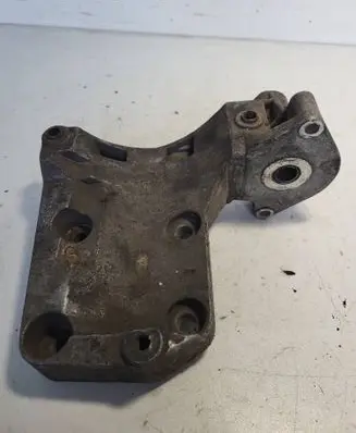 BMW 5 E39 A/C compressor mount bracket 7786194